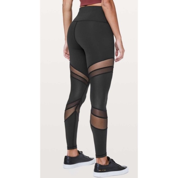 LULULEMON Seek the Heat Mesh Tight 28” in Black - Picture 2 of 4